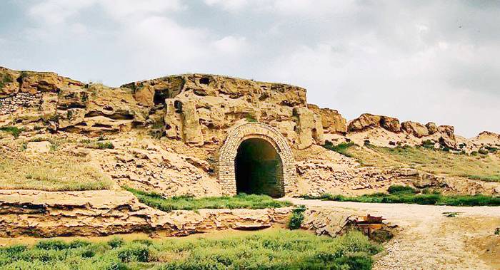 水洞沟古人类活动遗址的红山堡古城